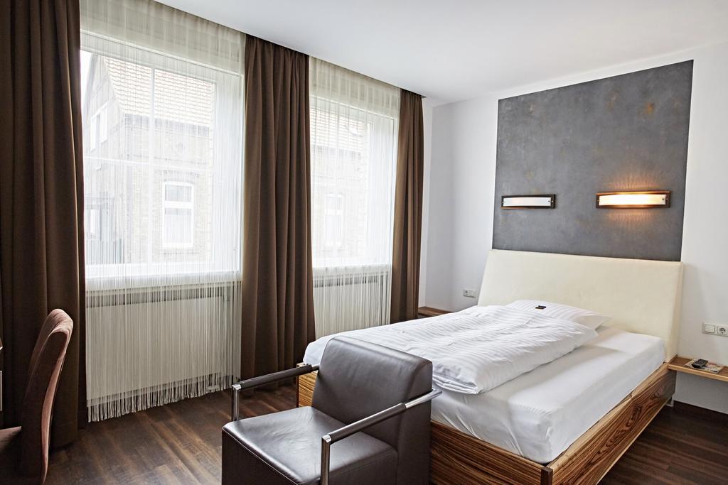 Hotel Zur Wartburg Реда-Виденбрюк Экстерьер фото